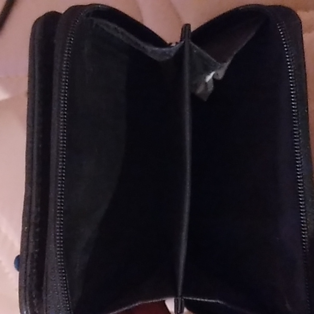 Wallet - Picture 2 of 4